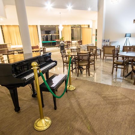Hotel Golden Park All Inclusive Pocos De Caldas By Nacional Inn エクステリア 写真 The lounge at the airport