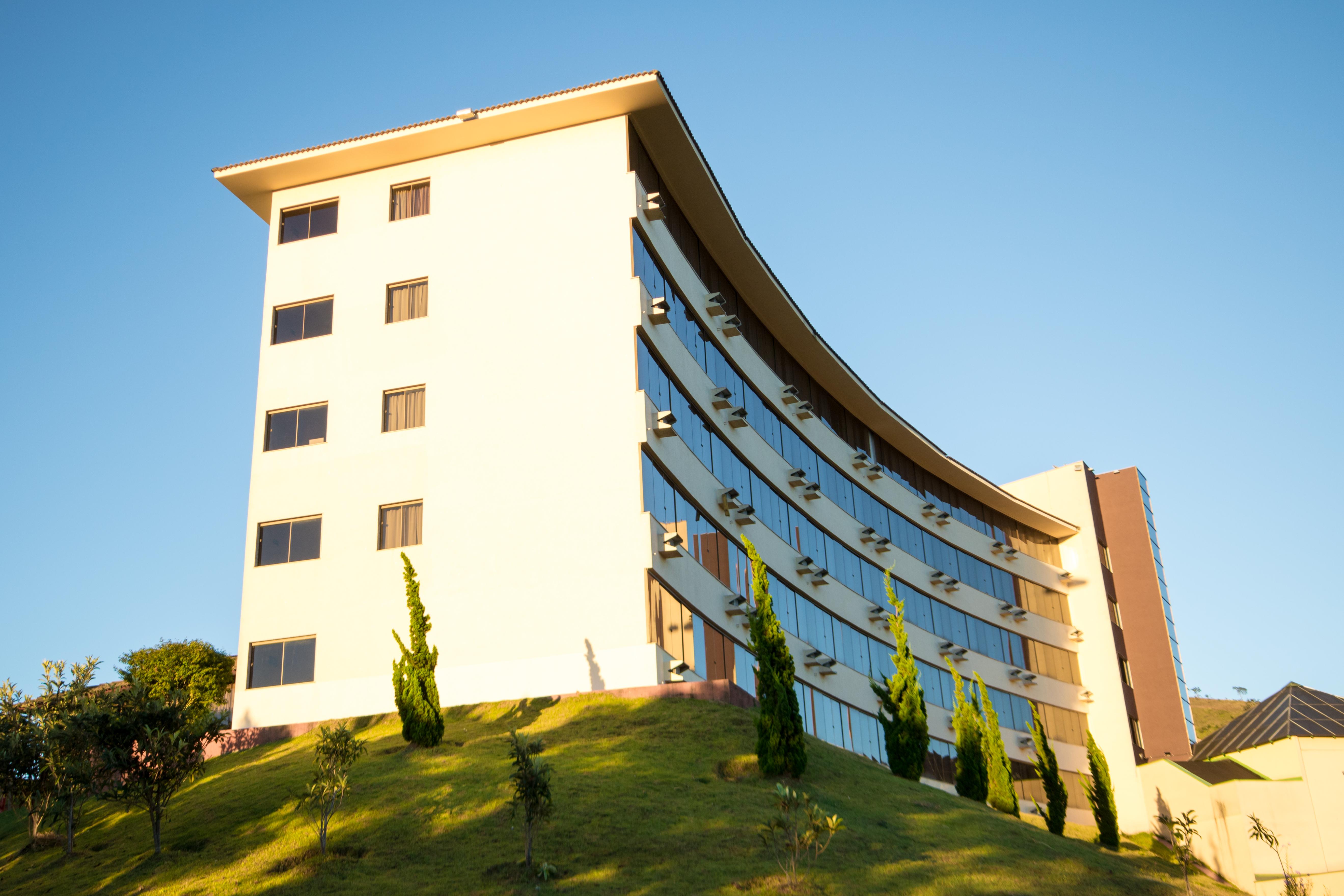 Hotel Golden Park All Inclusive Pocos De Caldas By Nacional Inn エクステリア 写真 The University of the South Pacific's Emaluca Campus