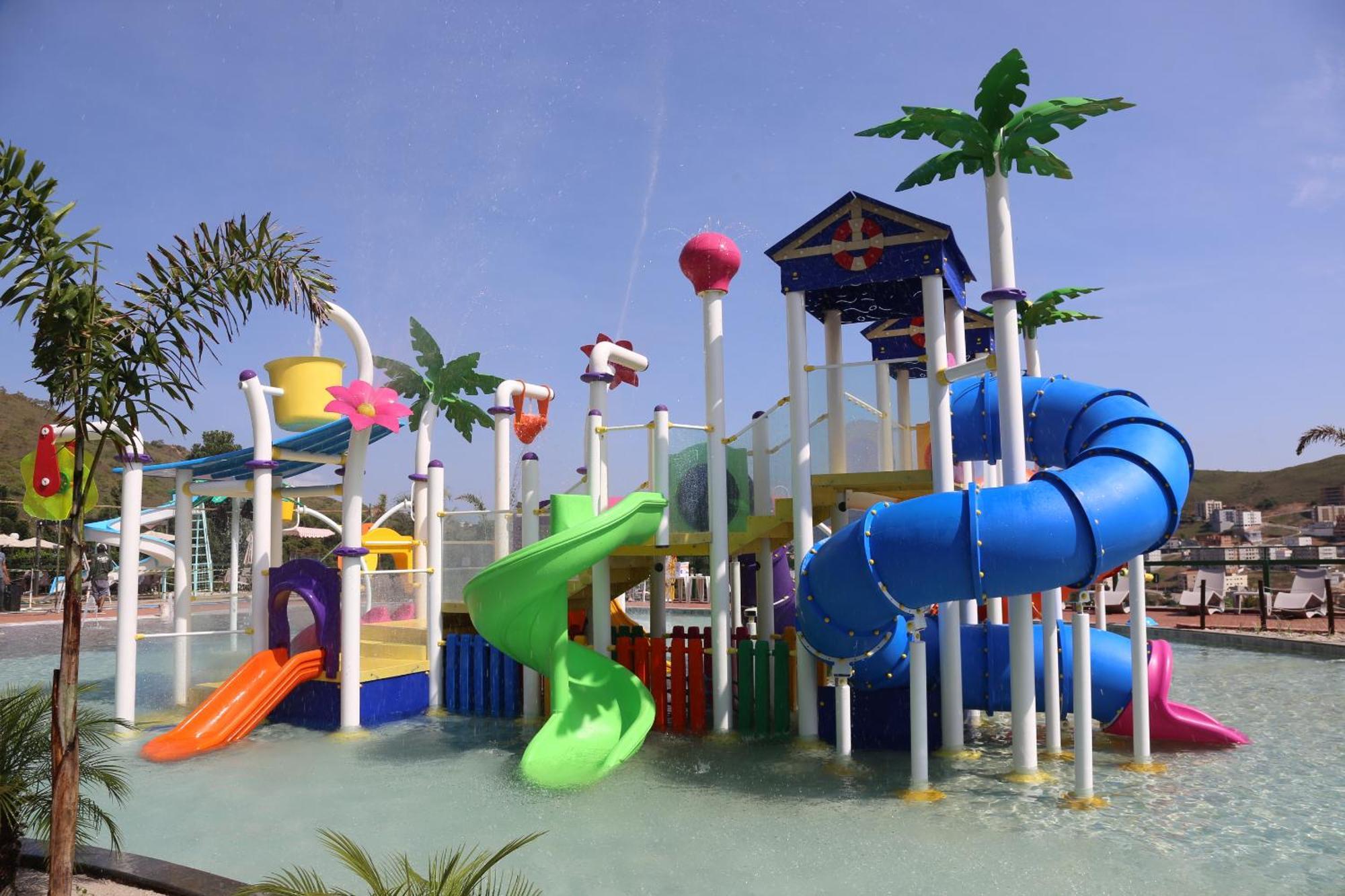 Hotel Golden Park All Inclusive Pocos De Caldas By Nacional Inn エクステリア 写真 Splash Jungle Water Park