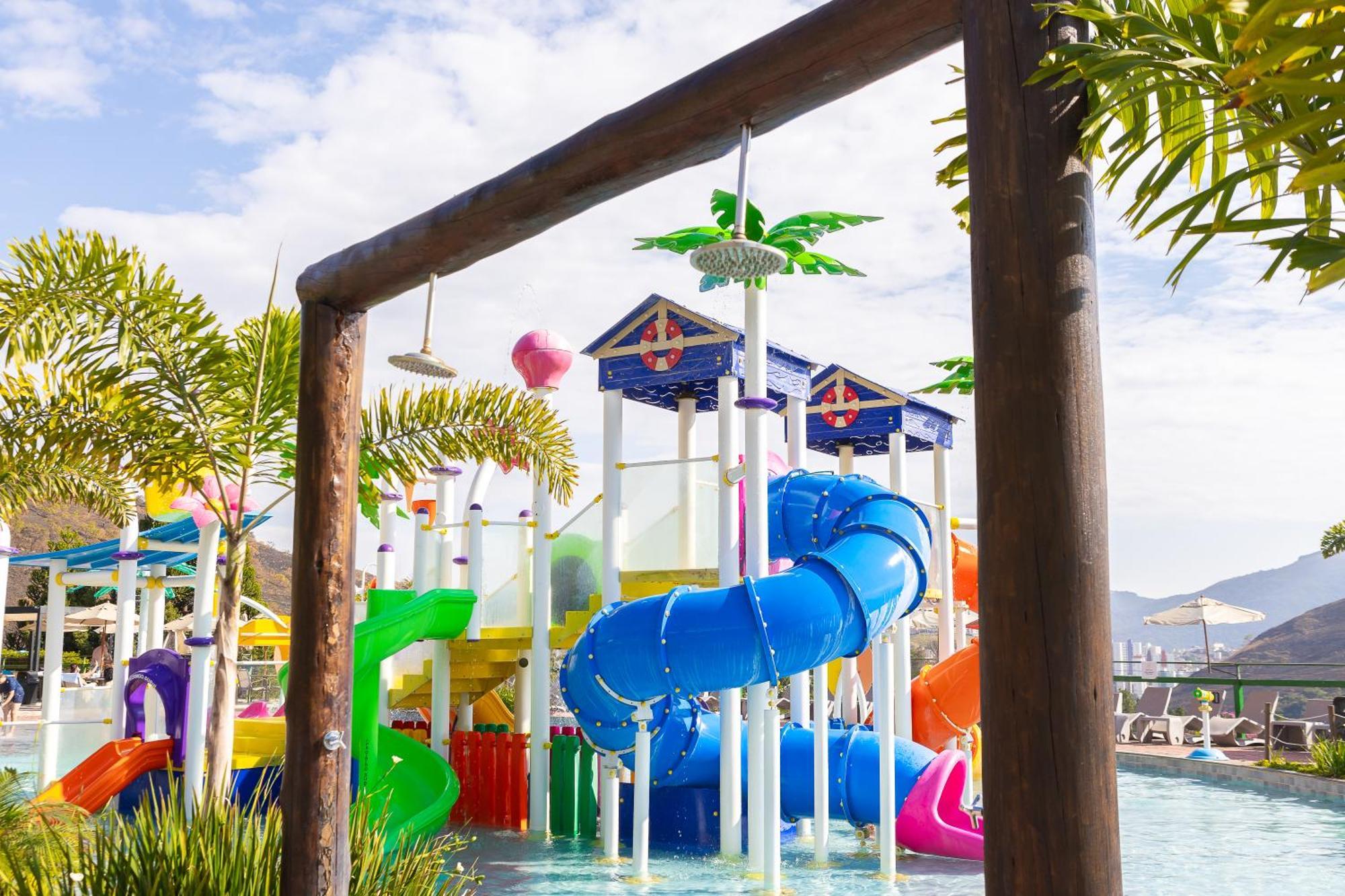 Hotel Golden Park All Inclusive Pocos De Caldas By Nacional Inn エクステリア 写真 Splash Island