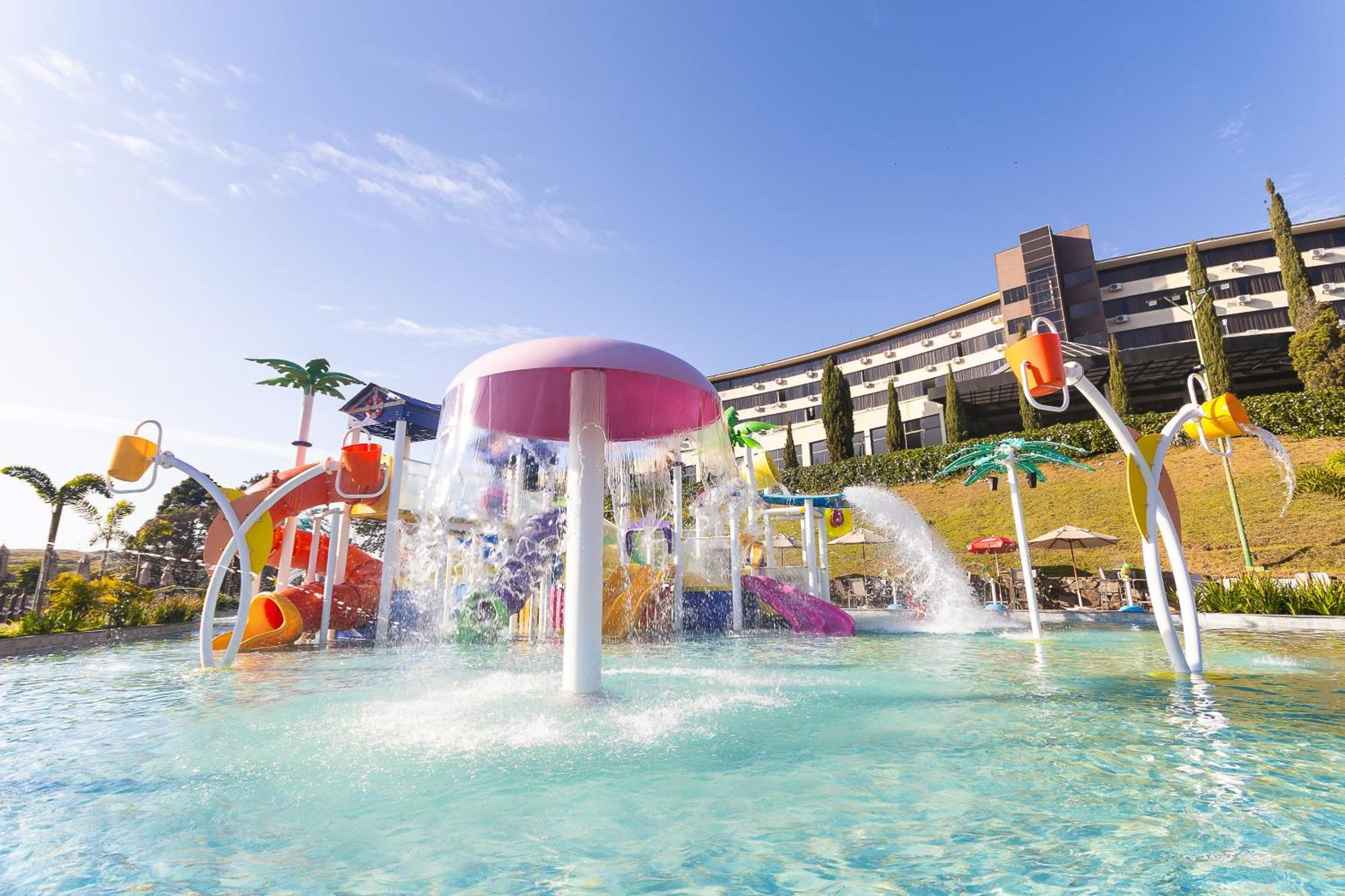 Hotel Golden Park All Inclusive Pocos De Caldas By Nacional Inn エクステリア 写真 The water park at the hotel